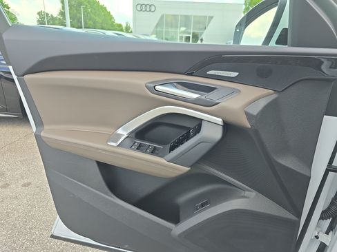 Certified 2025 Audi Q5 Premium w/ Premium Plus AWD/4WD image 24