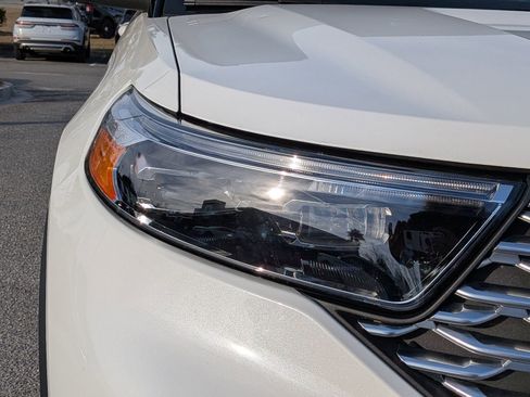 Certified 2021 Ford Explorer Platinum w/ Equipment Group 601A image 11