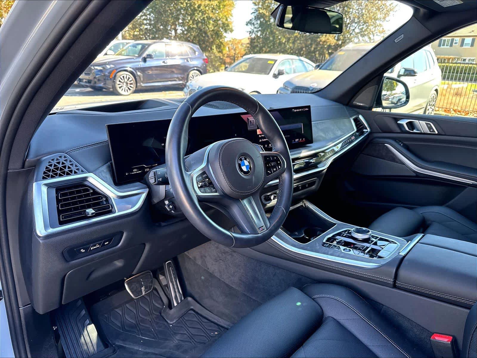 Used 2026 BMW X5 sDrive40i w/ Executive Package RWD image 17