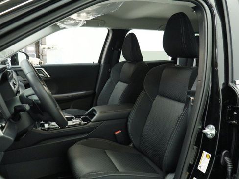 New 2026 Mitsubishi Outlander ES FWD image 7