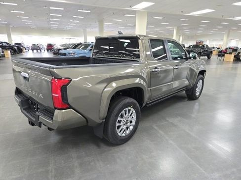 New 2026 Toyota Tacoma Limited AWD/4WD image 5