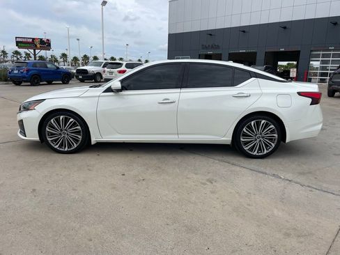 Certified 2023 Nissan Altima 2.5 SL image 2