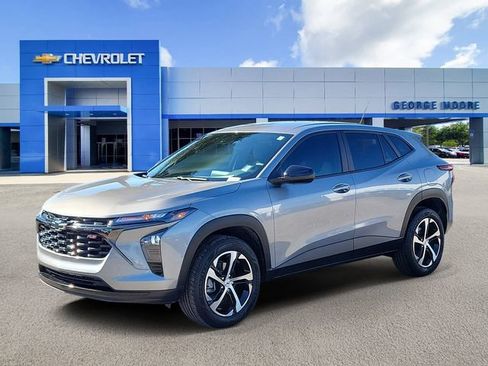 Certified 2024 Chevrolet Trax RS image 2