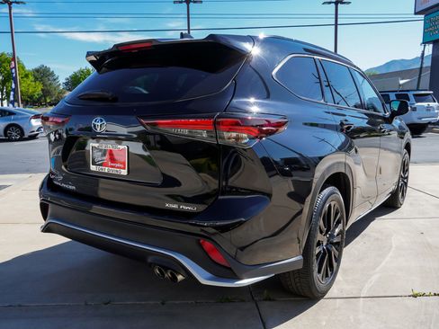 Used 2025 Toyota Highlander XSE AWD/4WD image 8