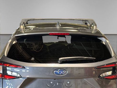 Used 2024 Subaru Crosstrek 2.0i Premium image 17