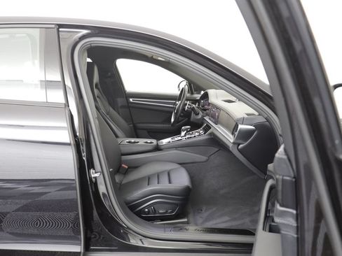 Used 2023 Porsche Panamera Platinum Edition RWD image 19