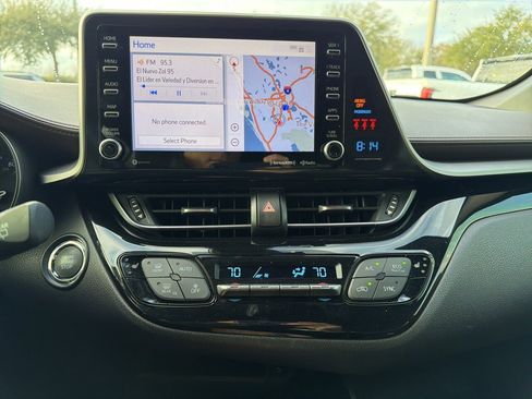 Used 2019 Toyota C-HR Limited image 12