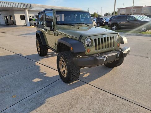 Used 2013 Jeep Wrangler Sport AWD/4WD image 2