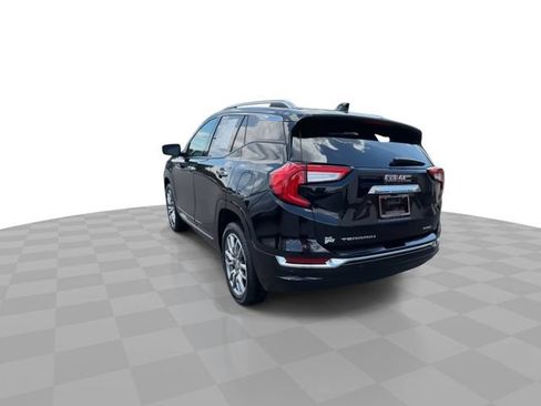 Used 2024 GMC Terrain Denali w/ Denali Premium Package AWD/4WD image 6