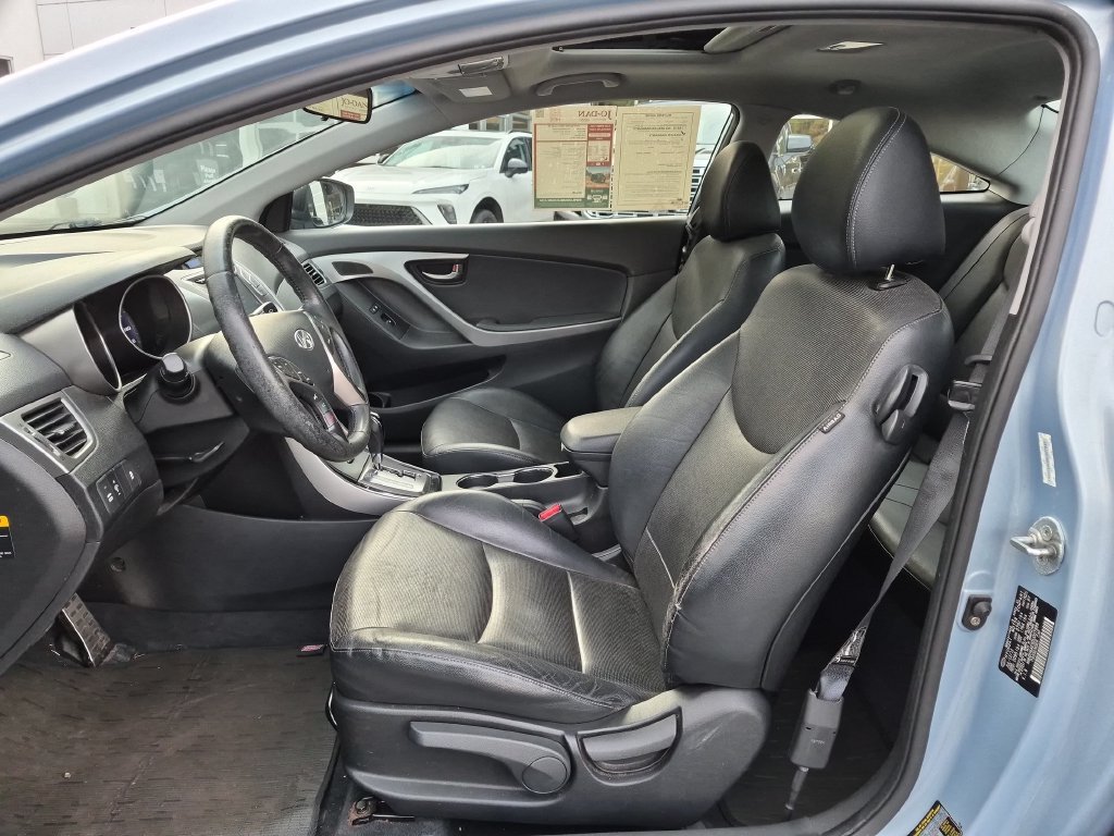 Used 2013 Hyundai Elantra SE w/ Technology Pkg FWD image 18