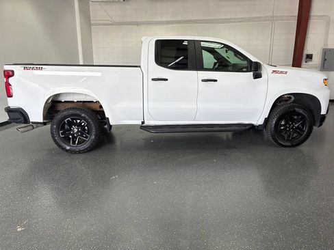 Used 2020 Chevrolet Silverado 1500 Custom Trail Boss AWD/4WD image 3