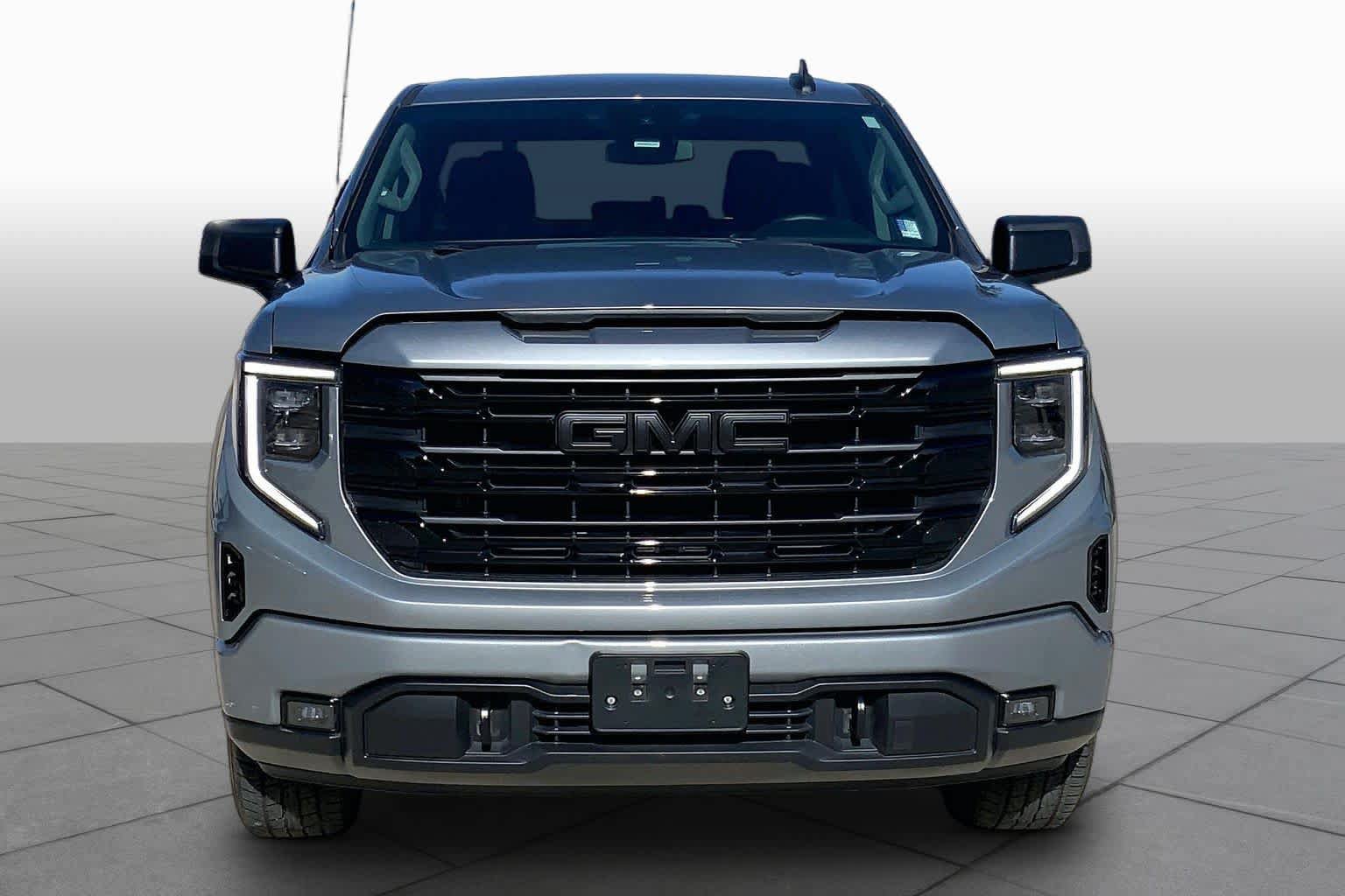 Certified 2025 GMC Sierra 1500 Elevation AWD/4WD image 4