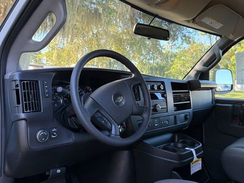New 2025 Chevrolet Express 2500 Work Van 3D Cargo Van w/ Driver Convenience Package RWD image 23