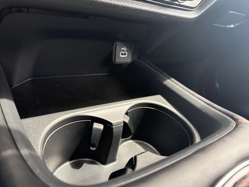 Certified 2025 Honda HR-V Sport image 30