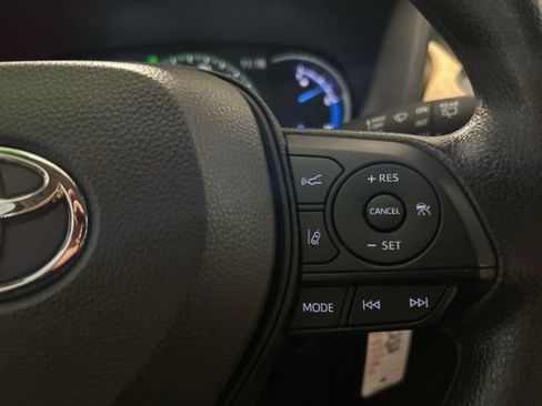 Certified 2025 Toyota RAV4 LE AWD/4WD image 18