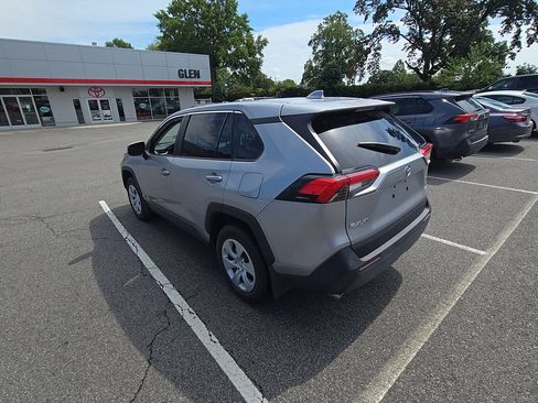 Used 2025 Toyota RAV4 LE AWD/4WD image 27