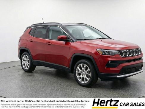 Used 2025 Jeep Compass Limited AWD/4WD image 1