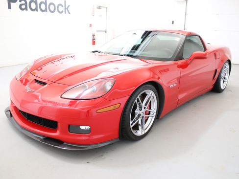 Used 2008 Chevrolet Corvette Z06 w/ Preferred Equipment Group image 3