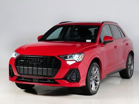 Used 2023 Audi Q3 2.0T Premium Plus w/ Premium Plus Package image 25