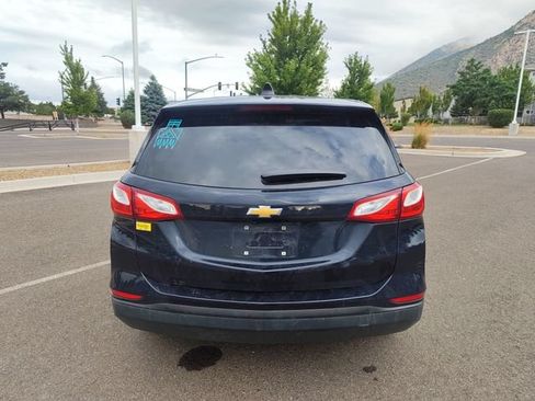 Used 2020 Chevrolet Equinox LS w/ LS Convenience Package FWD image 4