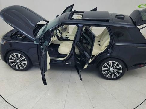 Used 2024 Land Rover Range Rover Autobiography AWD/4WD image 88
