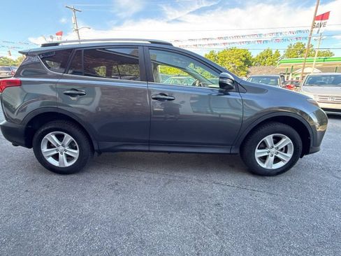 Used 2014 Toyota RAV4 XLE AWD/4WD image 4