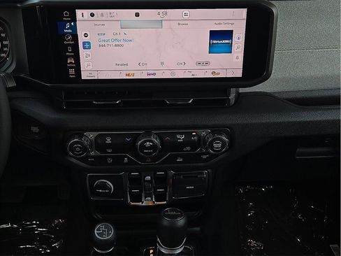 New 2025 Jeep Gladiator Sport image 4