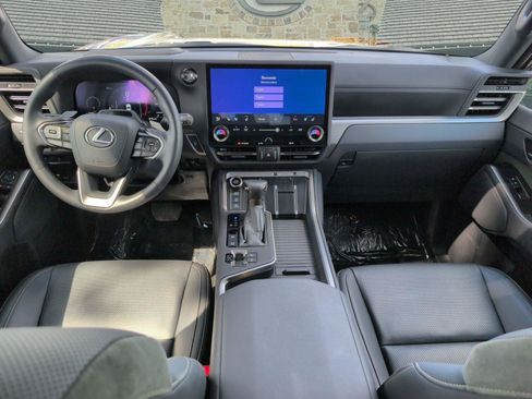 Certified 2025 Lexus GX 550 AWD/4WD image 13