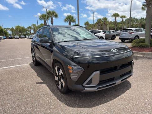 Used 2024 Hyundai Kona Limited FWD image 7