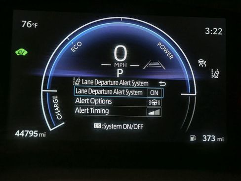 Used 2025 Toyota Camry SE FWD image 36