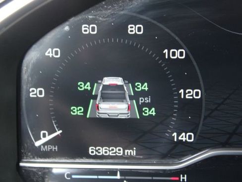 Used 2024 GMC Sierra 1500 SLE image 25