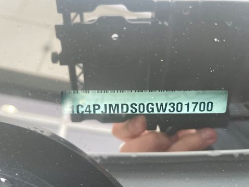 Used 2016 Jeep Cherokee High Altitude w/ Technology Group image 16