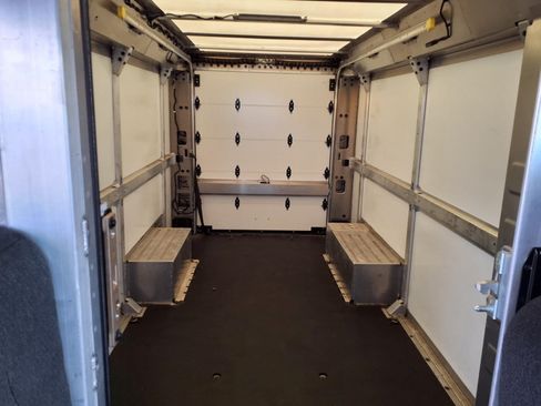 Used 2024 Chevrolet Brightdrop 600 w/ Commercial Equipment Package AWD/4WD image 7