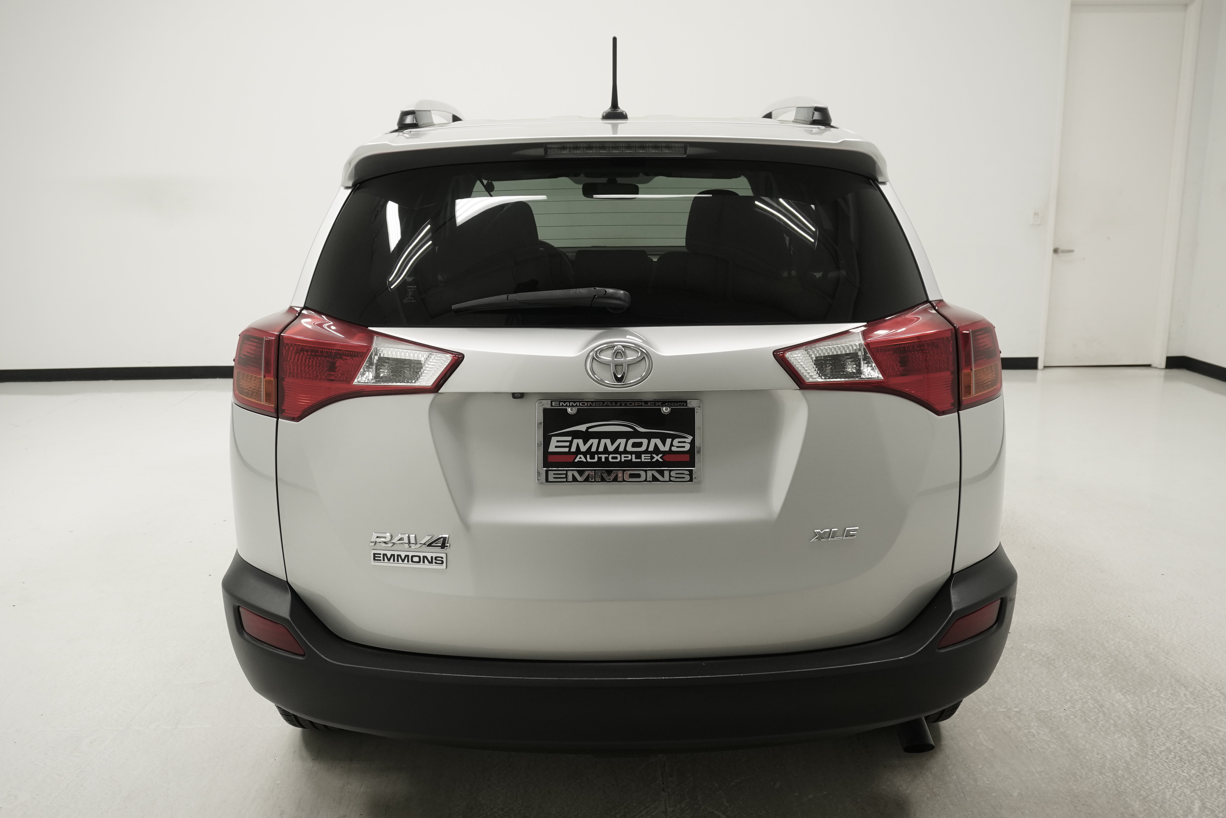 Used 2014 Toyota RAV4 XLE FWD image 5