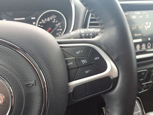 Used 2019 Jeep Compass Limited image 14