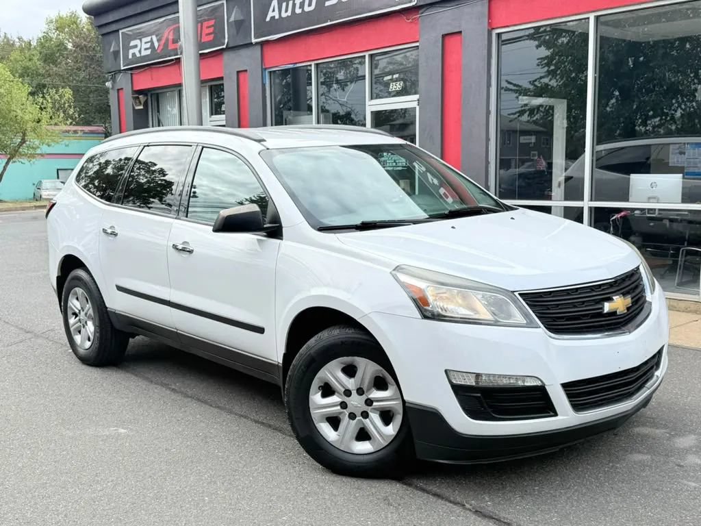 Used 2017 Chevrolet Traverse LS AWD/4WD image 1