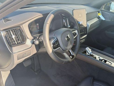 New 2026 Volvo XC60 B5 Ultra w/ Climate Package AWD/4WD image 4
