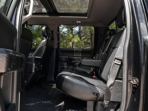 Used 2019 Ford F250 Lariat w/ Lariat Ultimate Package AWD/4WD image 27