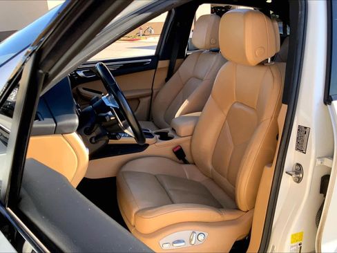 Used 2018 Porsche Macan S image 7