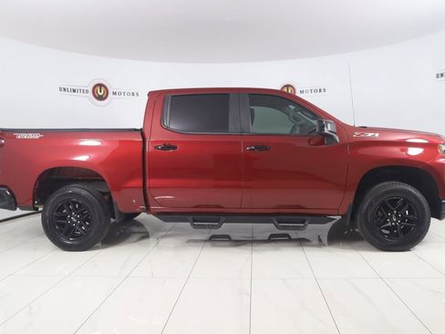 Used 2020 Chevrolet Silverado 1500 LT Trail Boss image 2
