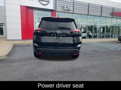Certified 2026 Nissan Rogue SV AWD/4WD image 12