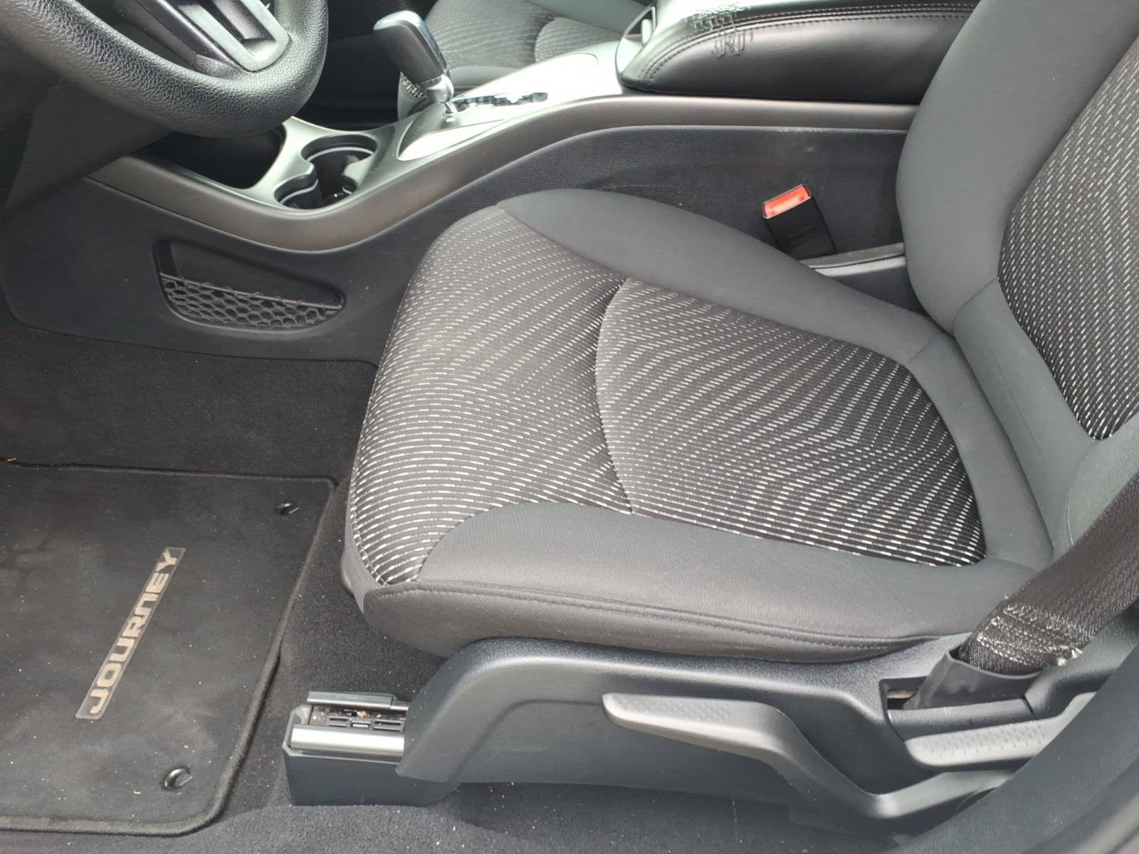 Used 2016 Dodge Journey SE AWD/4WD image 17