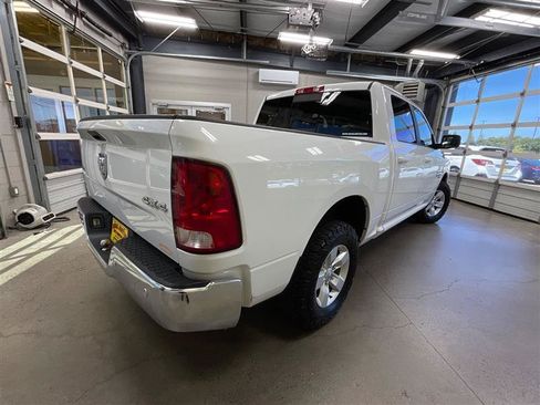 Used 2019 RAM 1500 Classic SLT AWD/4WD image 5