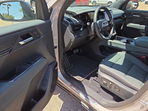 New 2026 GMC Acadia AT4 AWD/4WD image 9
