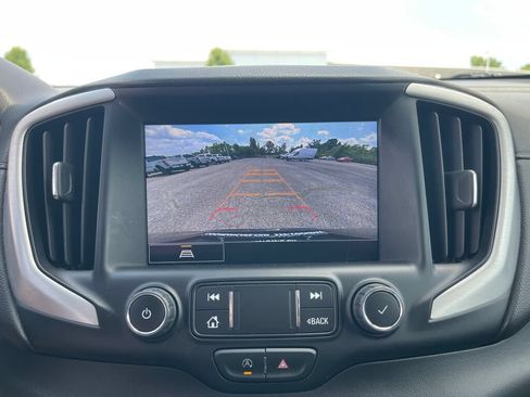 Used 2022 GMC Terrain SLT AWD/4WD image 11