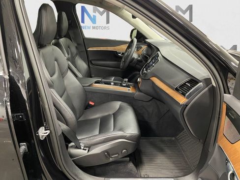 Used 2023 Volvo XC90 B5 Plus w/ Protection Package Premier image 15