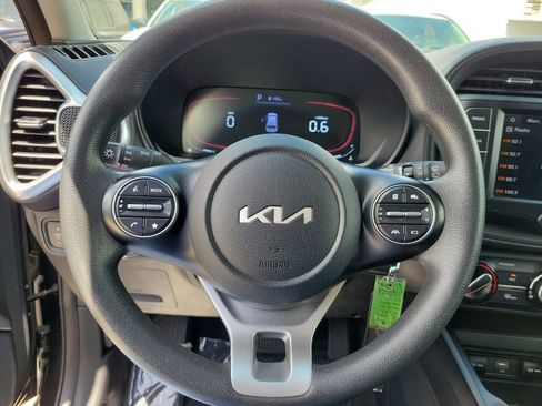 Used 2024 Kia Soul LX w/ Option Group 015 FWD image 22