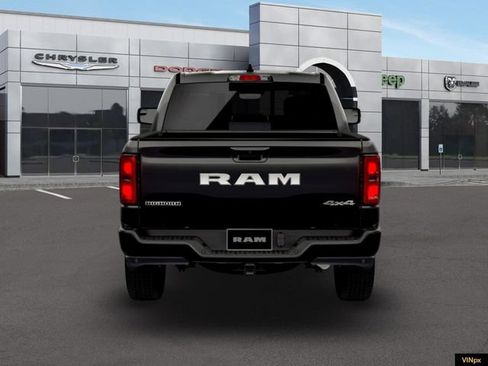 New 2026 RAM 1500 4x4 Crew Cab image 4