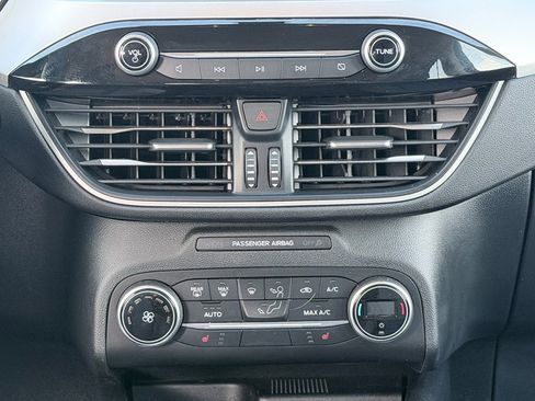 Used 2020 Ford Escape SE FWD image 17