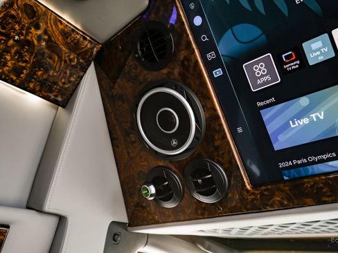 Used 2023 Mercedes-Benz Sprinter 3500 image 97